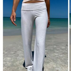 Brandy Melville Priscilla gray leggings one size